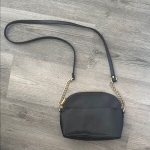 Elegant Black Leather Crossbody Bag